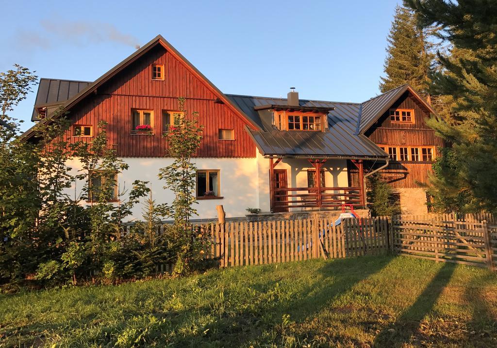 Ubytovani Na Slucim Tahu Прашилы Экстерьер фото